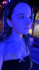 emilyy_xoxo my life Hình 2