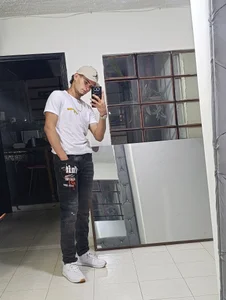 _white_fox_1のYoの 7枚の写真