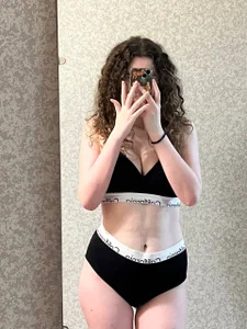 bootyfruttycutie's photo