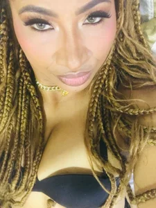 Kiara_Parker_ Public Kuva 9