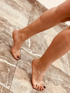 KyleDoom_ My feets Pic 7