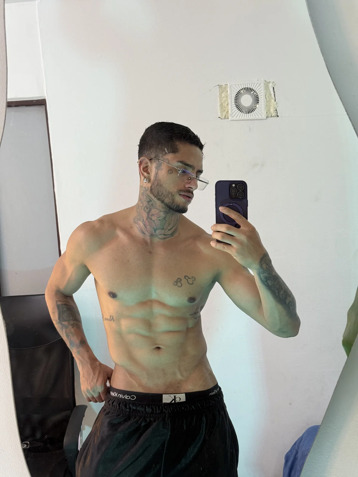 صور Alanrodgers الرائجة  5184