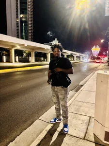 bbcuncut10 Public Foto 3