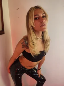 kim_jeins11 kullanıcısının Kim Jeins ❤️ albümü -  5 fotoğraf