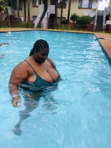 bustytitsxxx Chubby babe🥰😘 Pic 5