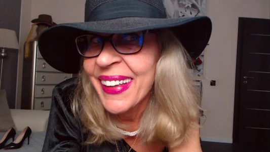 HornyMilf_555 My new dress  4. fénykép