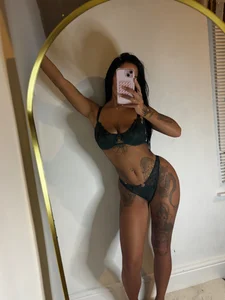 NicoleNadiaxoPublic图片 2