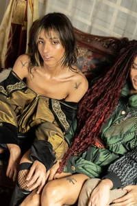 Theevae Just a Model Kuva 5