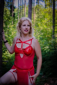 Moistdevil: Im Forst ( фото)