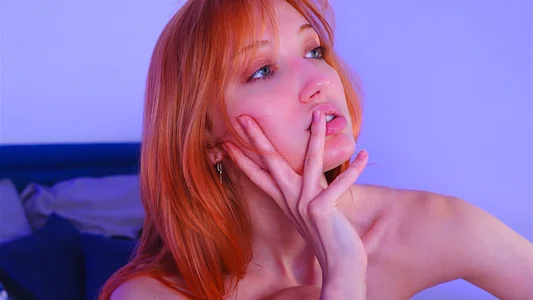 Helena_Amour red-haired girl Immagine 