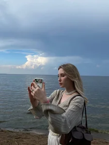 polime_ u like swimming…? Pic