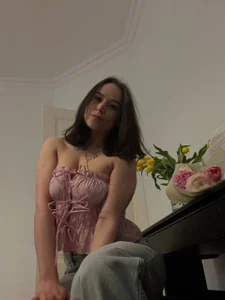 KarinaKitty24 Nice too meet you Fotka 2