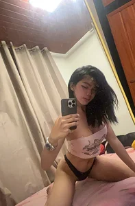 Womanoflove1 Public 圖片 4