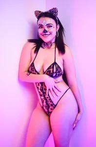 IsabellaaJoness Sexy Pic 2