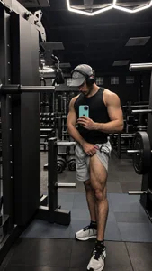 Alexx_Wolf1 Photos in the gym part 2🔥💦 Bilde