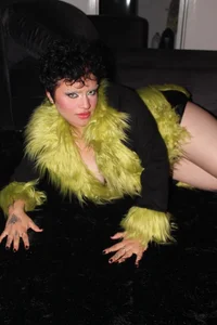 Alaska_deluxe Brat girl Pic 9