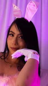 niky_smit: Give it my heart if you would fuck me...🐰💜 ( 4 фото)