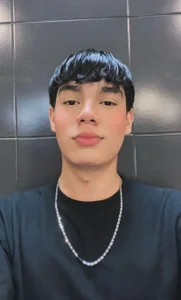 Isaac_Kurtt Public  5. fénykép