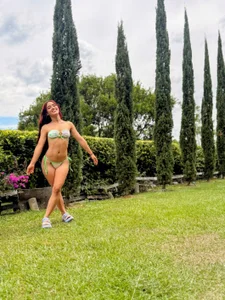 Madelyy_ dia de sol🌄🌞💦 Pic 6