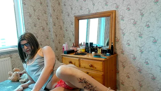 234Ellahello guys图片