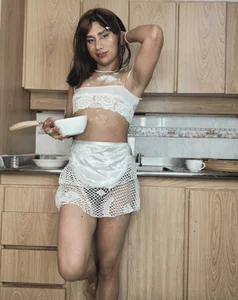 Abigail-Fox Public Pic 2
