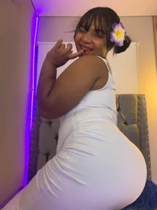 arianna_millers 💋Are you coming to get my attention? 🔥 Hình 3