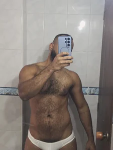 YhanSierra's Yo Sex Photo 2