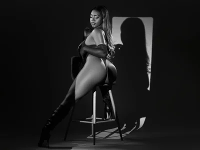 MiaPersie B & W🔥 รูป  4