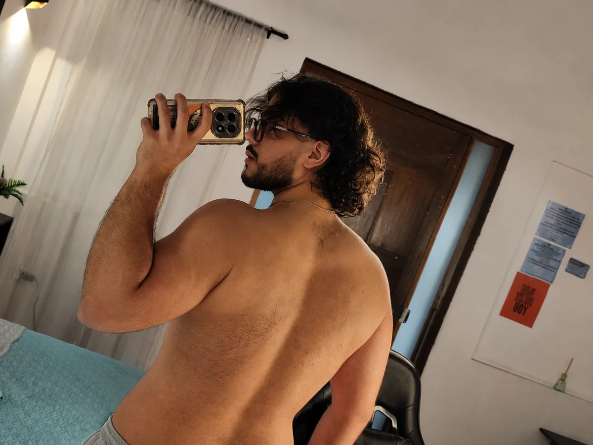 %{count, plural, one {תמונה טרנדית של Enzo_bossJS} two {שתי תמונות טרנדיות של Enzo_bossJS} many { 9137 תמונות טרנדיות של Enzo_bossJS} other { 9137 תמונות טרנדיות של Enzo_bossJS}}