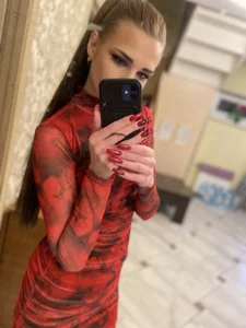 LoriPeterson Public Pic 4