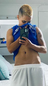 Liiamthompsonの❤⚡😉の 3枚の写真