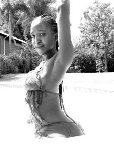 DarkAfricanLadyxx Public Foto 2