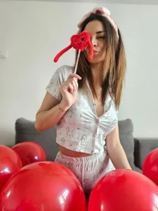 FlirtyFawn 🎀Happy V-day🎀 Pic 5