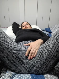 lily1982 Sexy momma Pic 4