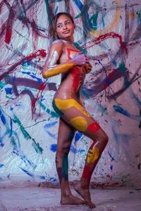 Chantal_taylor_ Painting in my body Hình 4