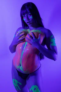 Let's have fun with paint and neon? de VioletPaket  4 photos