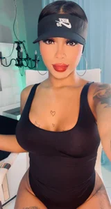 tinaqueen_noa Cardio awaits us! 🏋🏻 ‍♀️❤️‍🔥 Pic