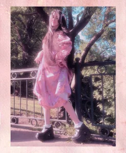 Sofagreen_ ಇ. A ROMANTIC WALK W U ಇ. صورة واحدة|Sofagreen_ ಇ. A ROMANTIC WALK W U ಇ. صورتان|Sofagreen_ ಇ. A ROMANTIC WALK W U ಇ.  5 صور|Sofagreen_ ಇ. A ROMANTIC WALK W U ಇ.  5 صورة