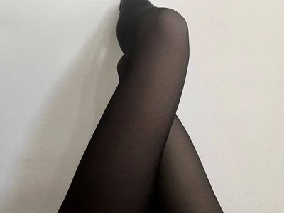 AureliaNoir_ Nylon Pic