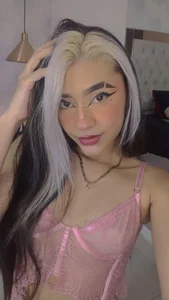 meli_gates Looks that reveal more than the skin 😈 Fotka 5