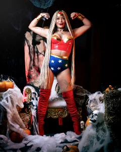Kenya_carper Your Wonder Woman, do you like her?🎃 Pic 4