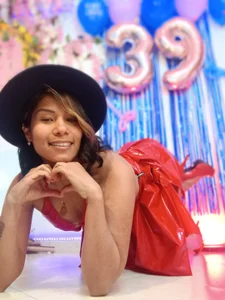 venus_marques1 I hope you enjoy my 39th birthday Pic 9