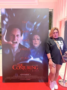 AsianTattooCouple Public Gambar 3