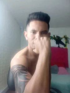 adambrosk_08 Public Pic