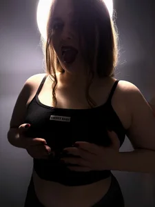 Hot mystery❤️‍🔥 od FioraMarmoris  6 snímek