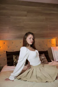 EmmaCamm Took a little photo on the bed🥰 зображення