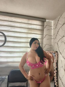 Nicolelewllss Public Pic 4