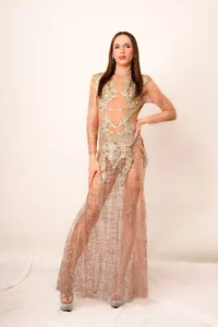 Celestial_Queen_ I am not for everyone, but for those who know how to play Hình 8