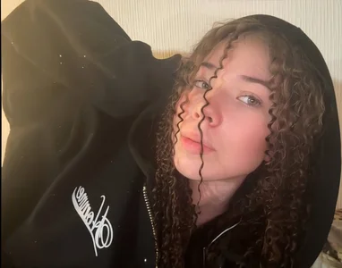 Jennin_Hearl Public Foto 4