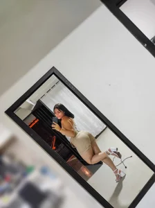 lia_ass_ Public Pic 4